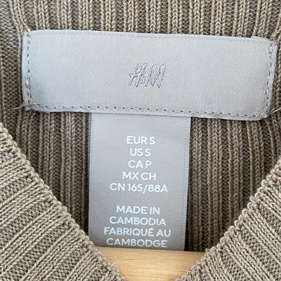 H&M Rib-Knit Mock Turtleneck Dress in Beige (Small) - Picture 5 of 5